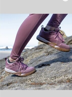 Columbia Women's Landroamer hiking Trailrider sneakers